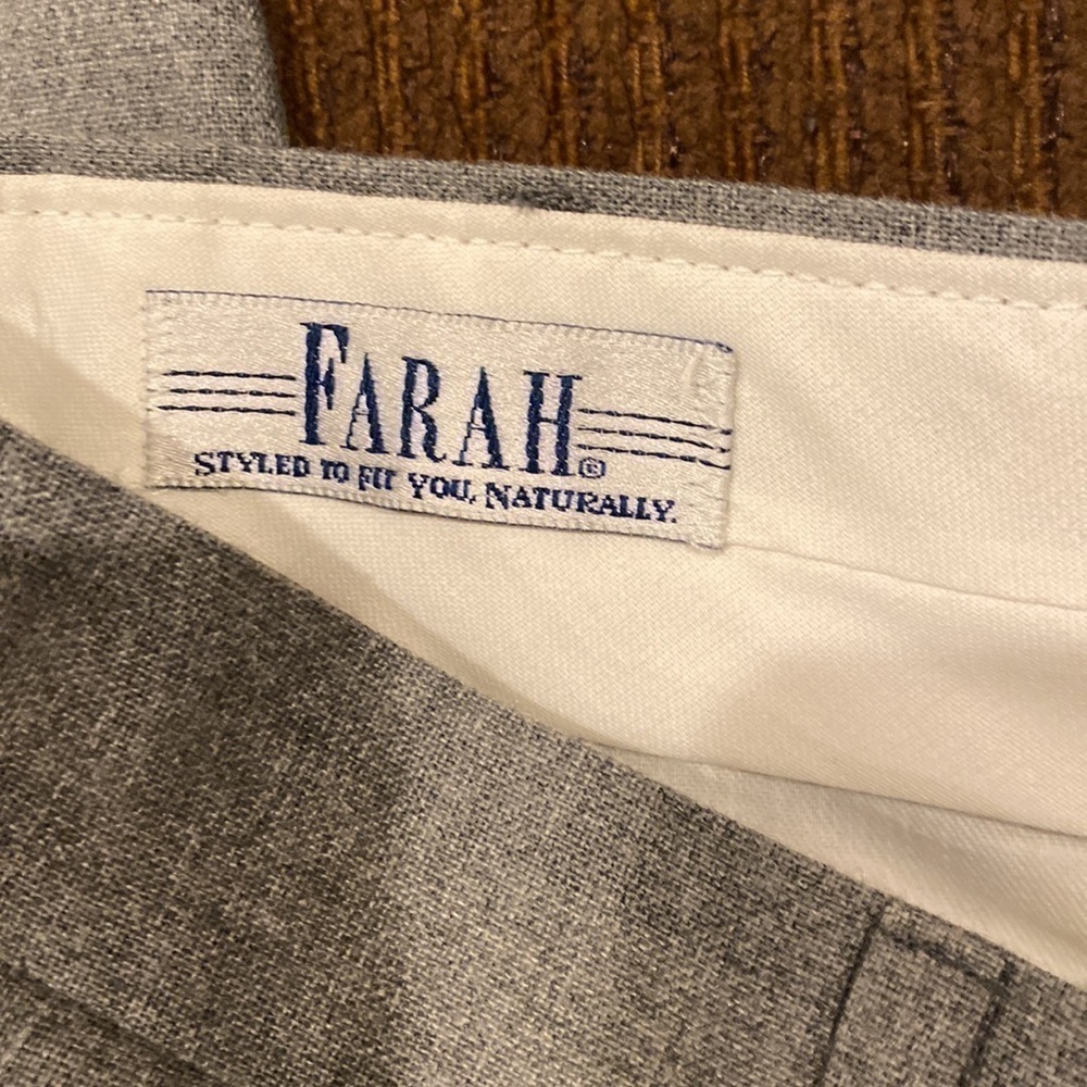 Farah gray pleated dress pants size 31 - Picture 3 of 11